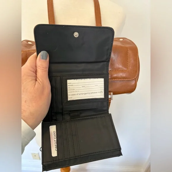 Vintage Cognac Brown Barrel Cylinder Shoulder Bag Set w Matching Wallet Y2K - Picture 9 of 9